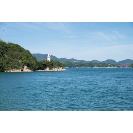 大浜埼灯台と布刈瀬戸