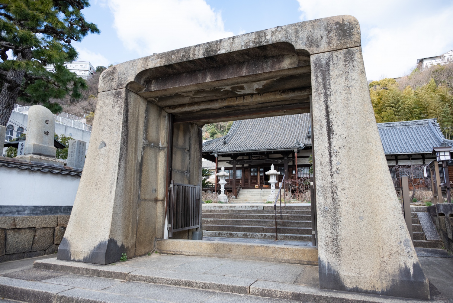 持光寺〔浄土宗〕