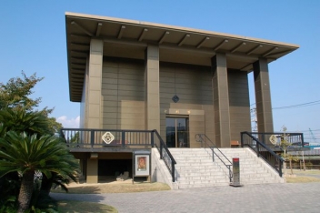 耕三寺博物館（耕三寺）