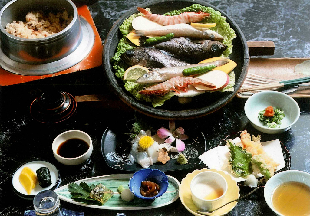 うろこ・かき船