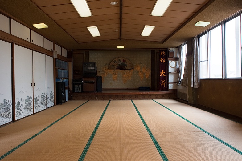 写真提供：<a href=http://www.gambo-ad.com/area.php?ar=2%EF%BC%89%E3%81%B8%E3%81%AE%E3%83%AA%E3%83%B3%E3%82%AF%E3%82%92>尾道・しまなみ海道／西日本の素敵な宿・高枕</a>