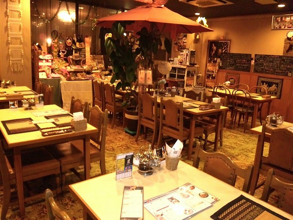 「タンタワン」
本格タイ国料理タンタワンは毎日営業しております