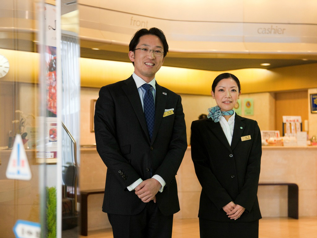 エントランススタッフ