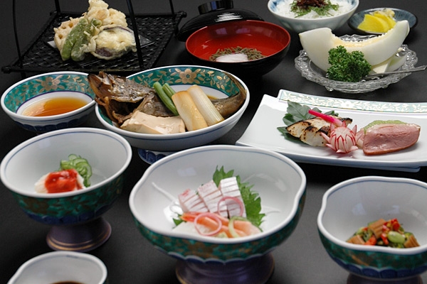 旅館　河野温泉向島