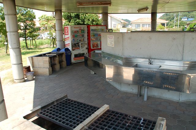 尾道マリン・ユース・センター　オートキャンプ場