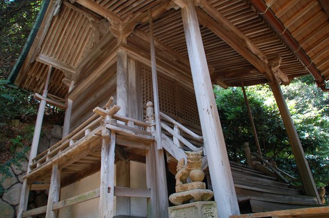 岩子島厳島神社 ほこら