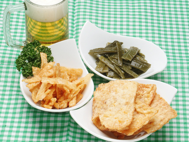 まるか食品(株)