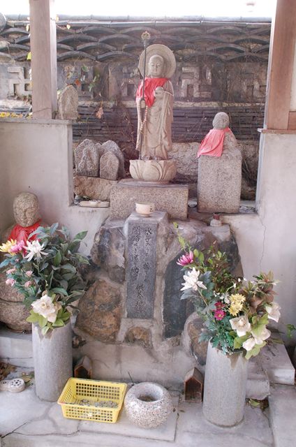 三十三番礼所　雪蹊寺