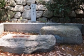 菅公の腰掛け岩