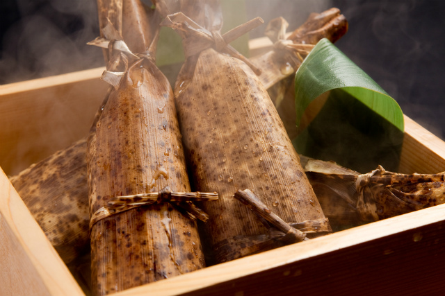 ベッチャー名物穴子の蒸しむすび！！
ランチの際にはぜひお召し上がりください！