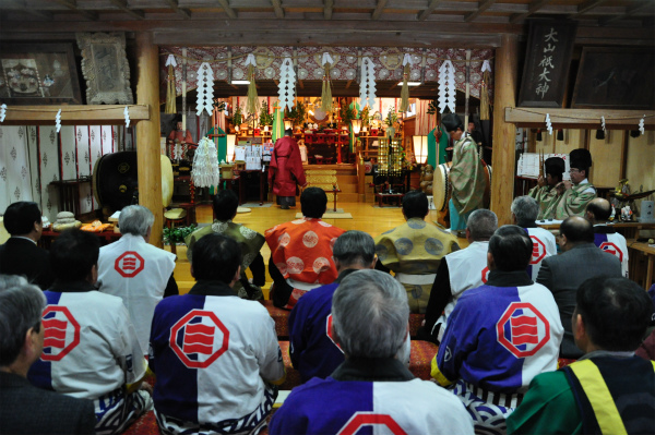社殿での節分祭