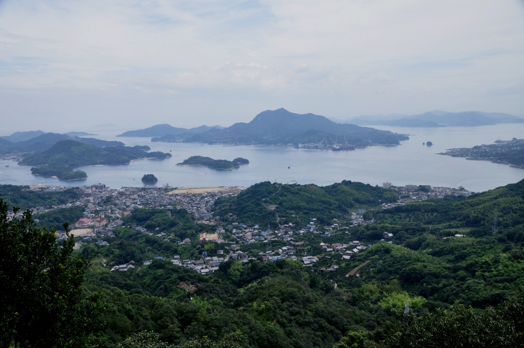 青影山 [青陰城址]（瀬戸内海国立公園・日本遺産）