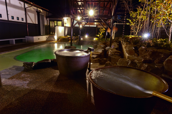 露天風呂夜
