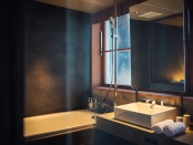ONOMICHI U2 / HOTEL CYCLE