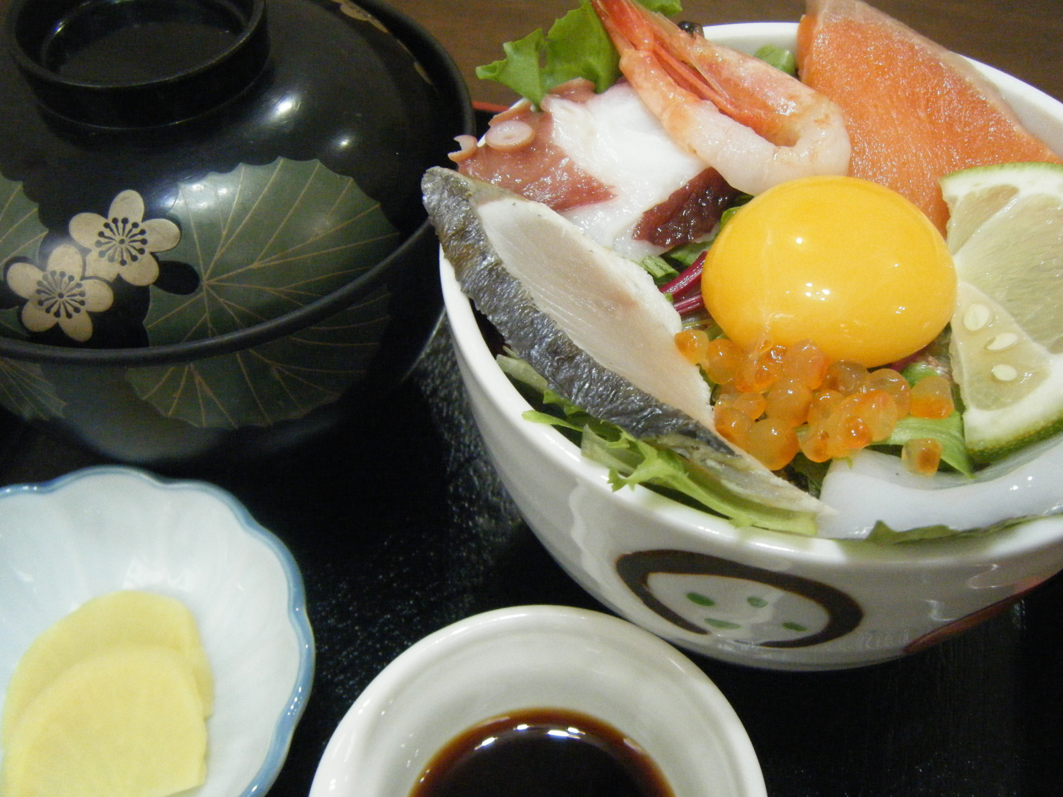 海鮮丼