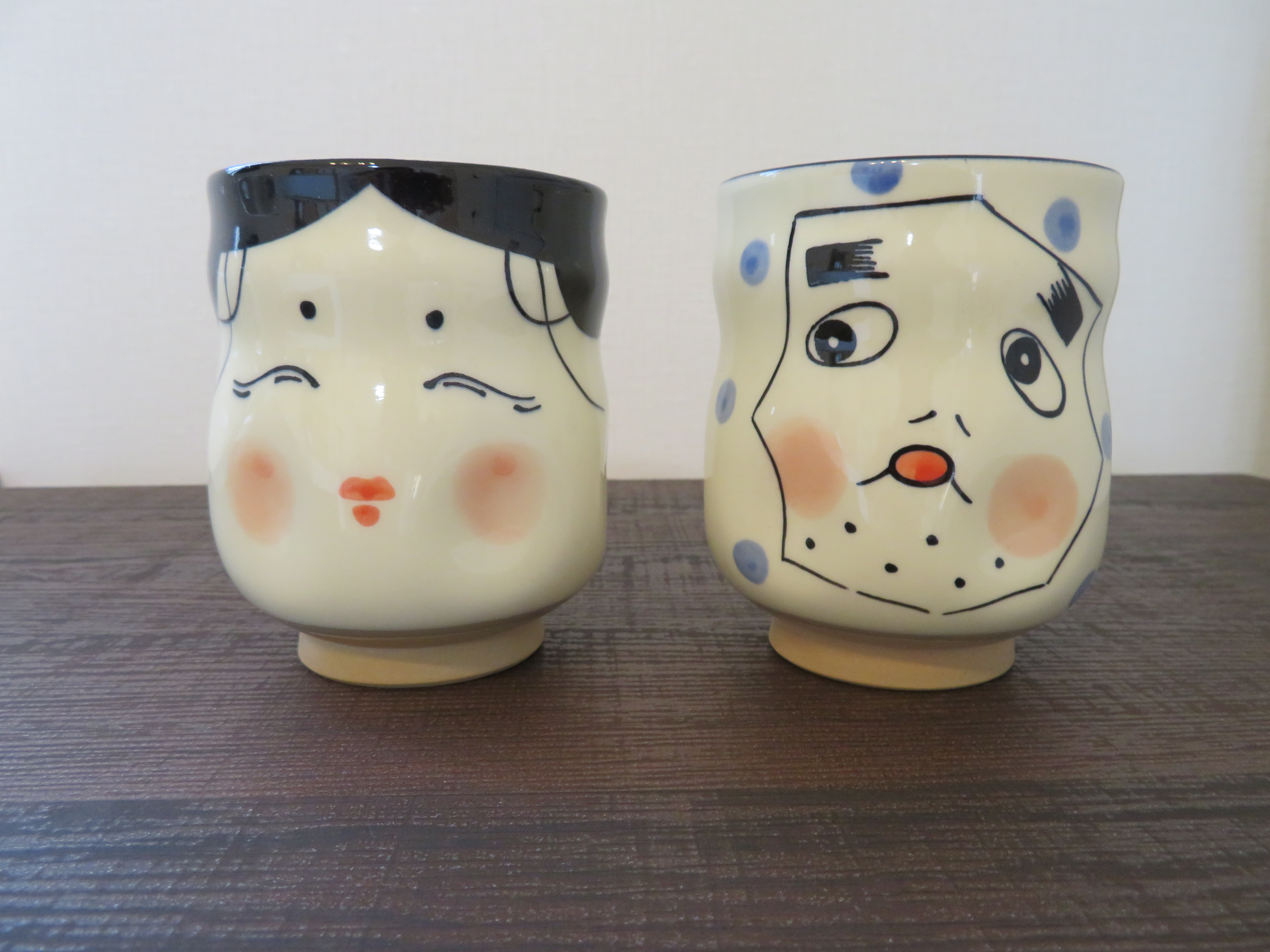 各棟共通の湯呑み