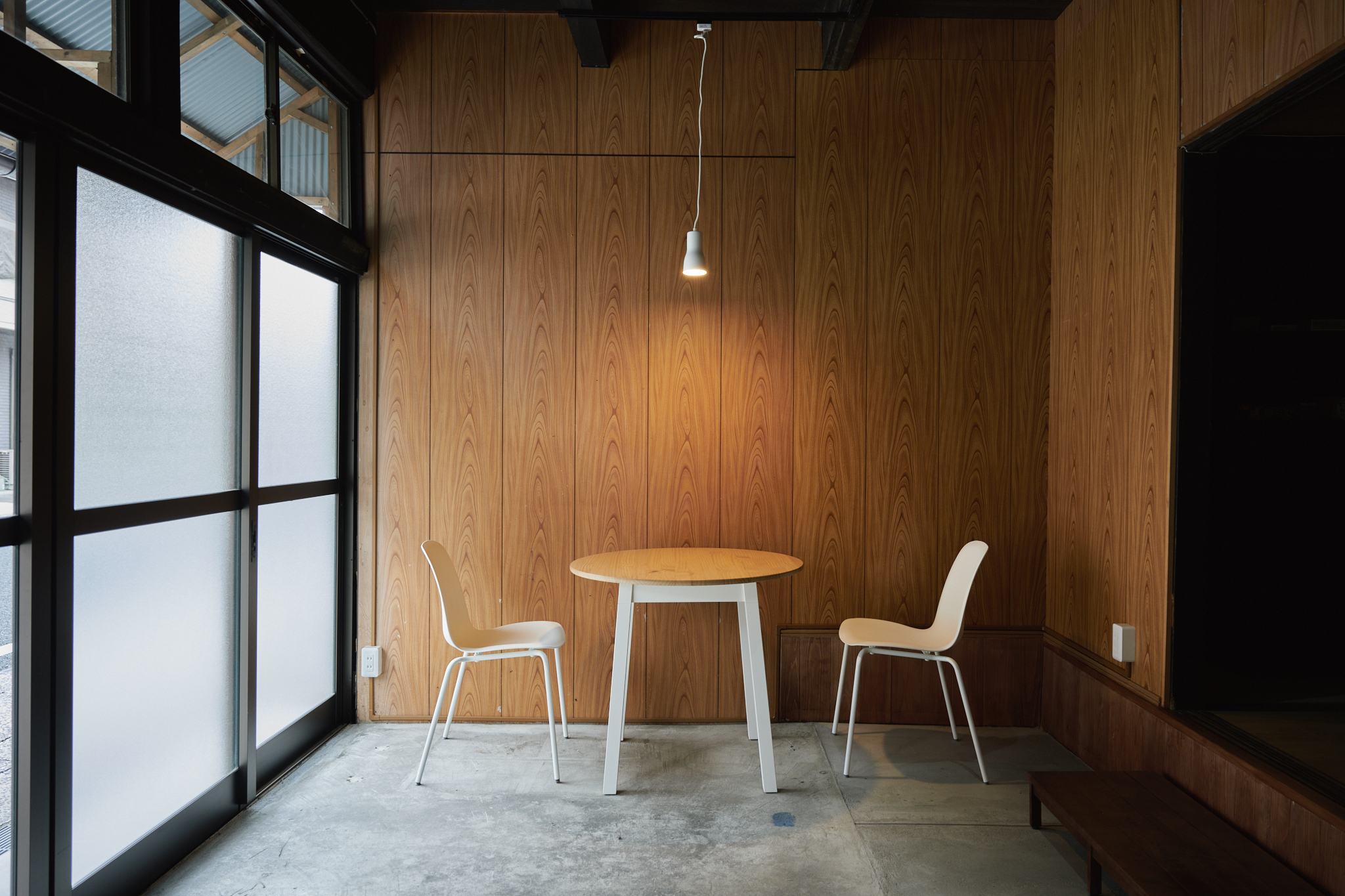 コワーキング＆コミュニティハブ bench!